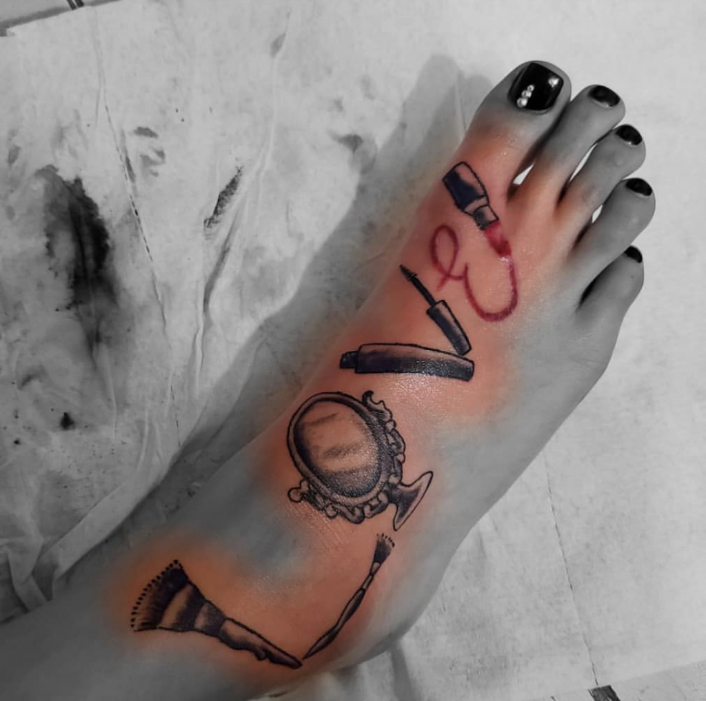 84 Amazing Foot Tattoo Ideas For Women   Lovely Love Tattoo On Foot 1024x1017 