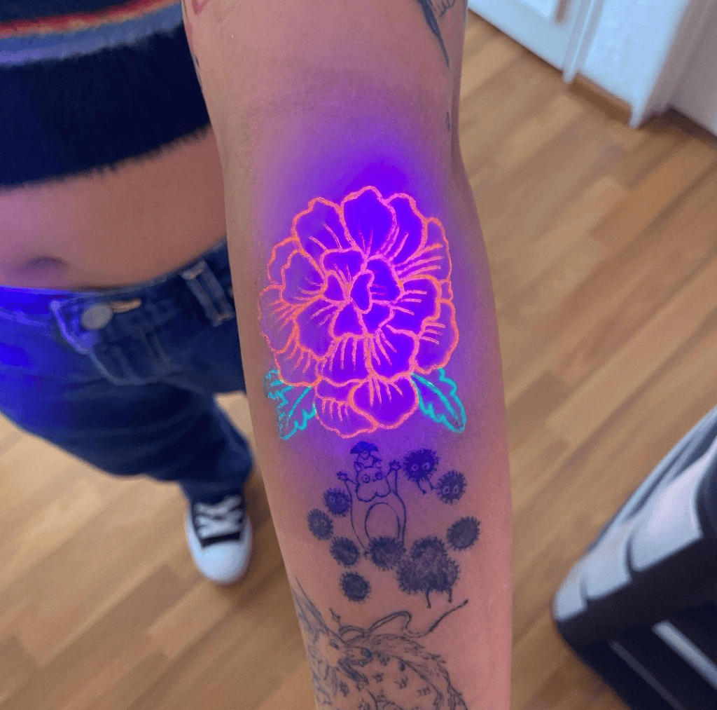 Flower Design in UV Ink