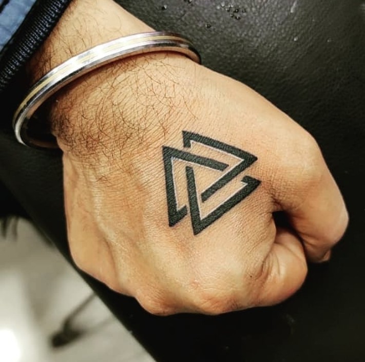 70 Cool Small Tattoos Design and Ideas For Men