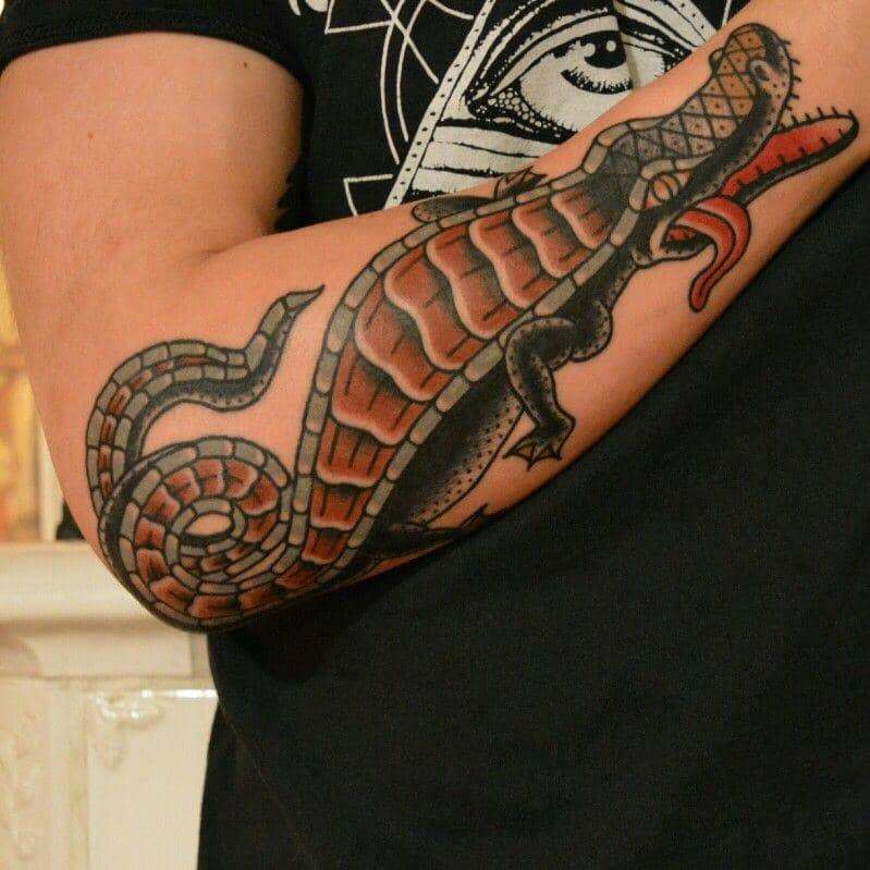 Wrapped crocodile design